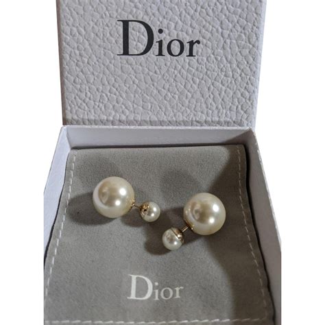 boucle d oreille dior perle|boucles d'oreilles dior.